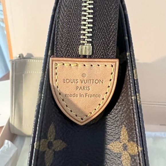 ๐ Louis Vuitton Toiletry 26 ๐ EXCELLENT CONDITION!!! - Picture 3 of 9